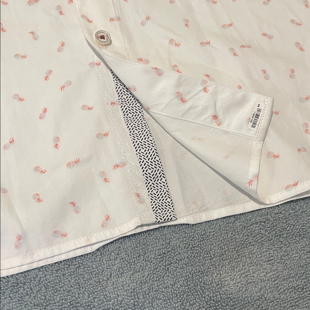 Never Worn Pink Pineapple White Short Sleeve Summer Beach Party Pool Bar US XL - Picture 4 of 12